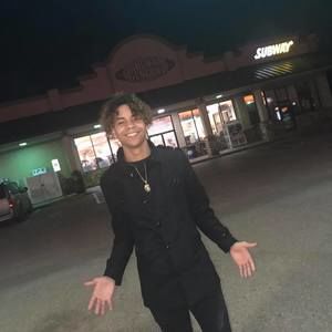 Meet your Posher, Dmychal